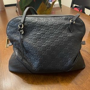 Gucci black leather purse
